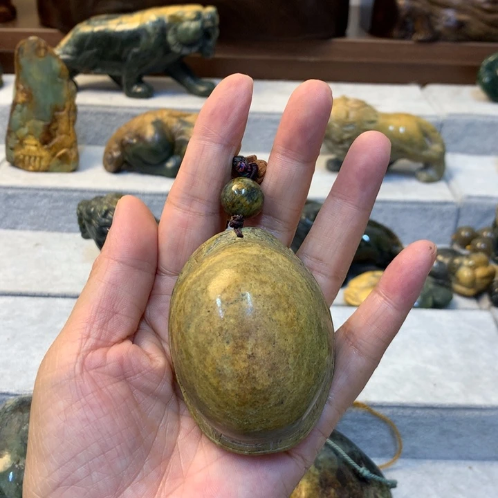 海***善岫岩河磨玉（透闪石质玉）未镶嵌把件