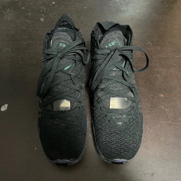 zms17黑色 42码无配盒 正品篮球鞋