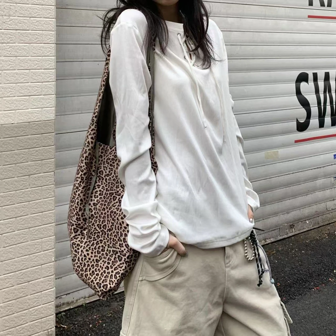 Pp【现货售完不补】刚睡醒-白色绑带设计V领抽绳长袖白TS25218