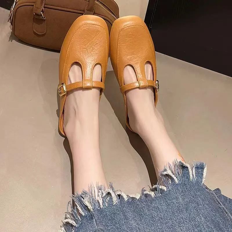 潮流伴侣英伦风包头鞋女2025春夏新款平底单鞋百搭一扣字带鞋