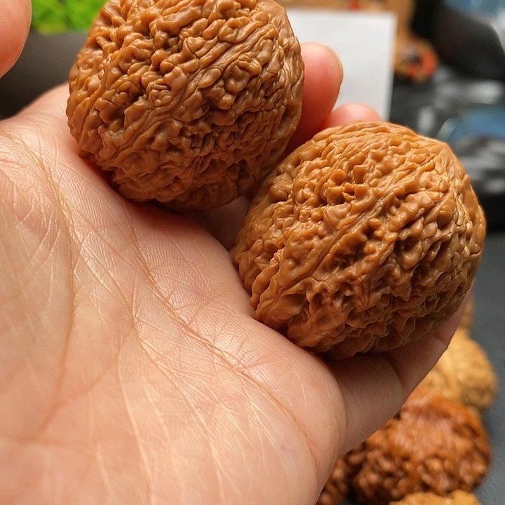 文玩核桃吊坠大蒜头38尺