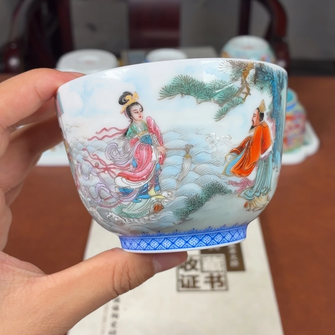 杯子瓷瓷姑娘景德镇陶瓷艺术