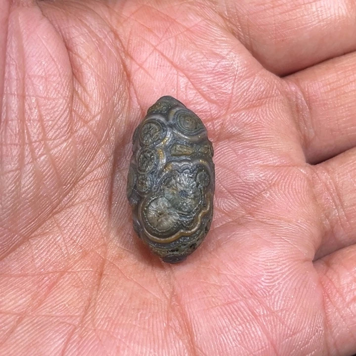 琉璃手工艺品浮雕眼
