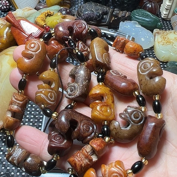 蛇纹石玉合金珠宝奇石