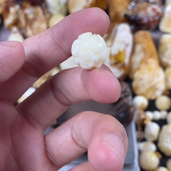裸石琥珀未镶嵌我