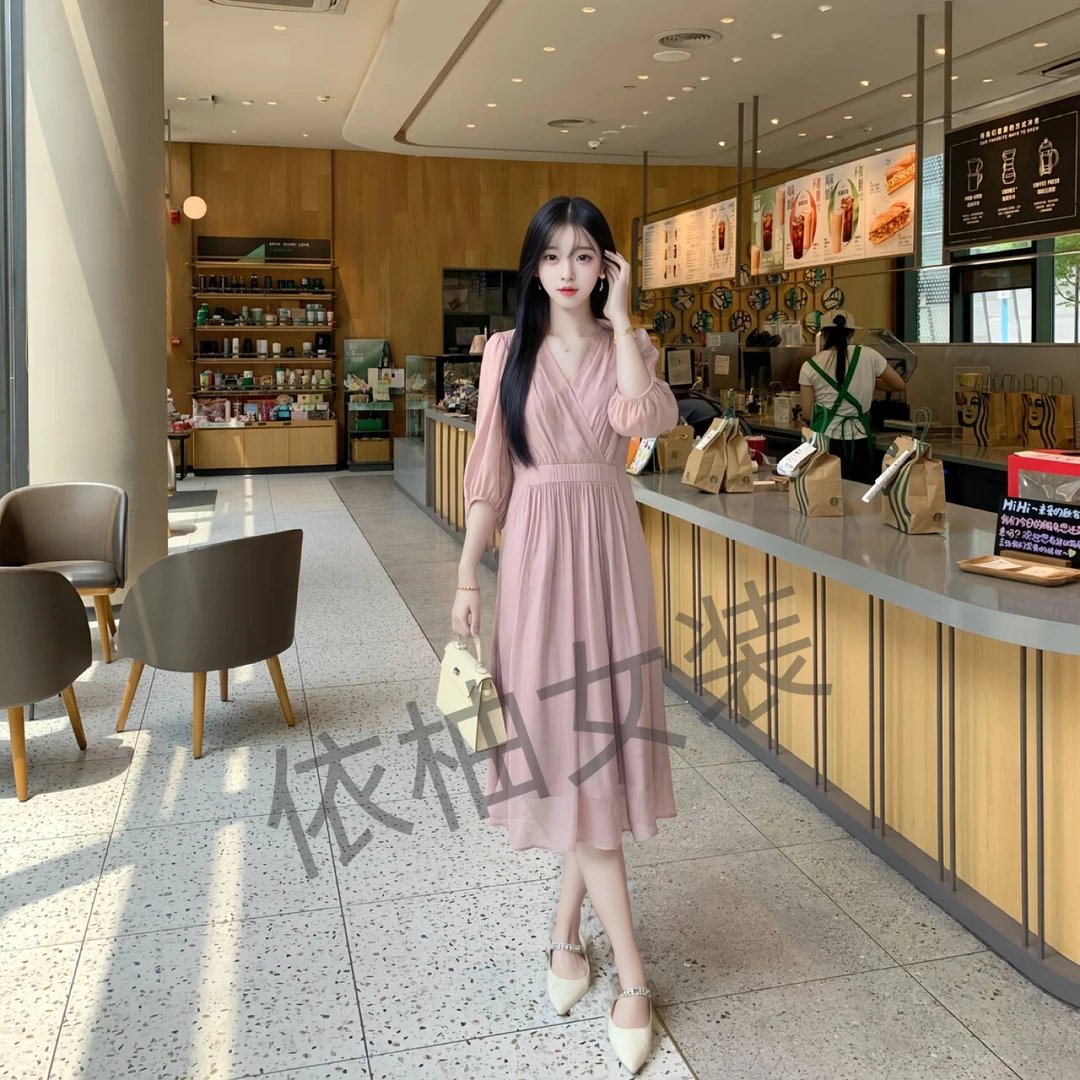 星河入梦 闪闪柔紫V领夏季新款宽松显瘦中长款连衣裙