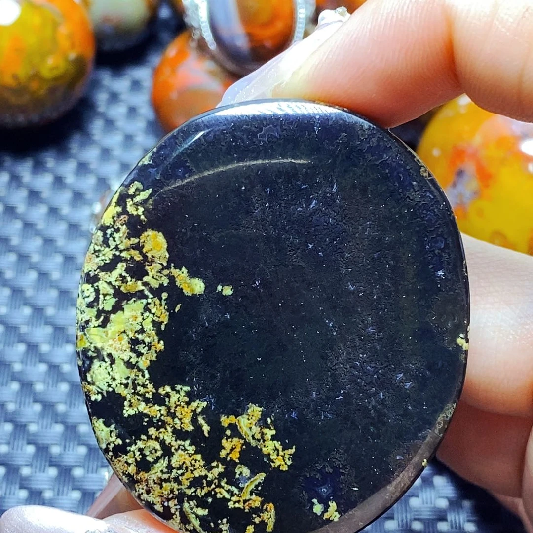 未镶嵌颈饰玛瑙/玉髓白*