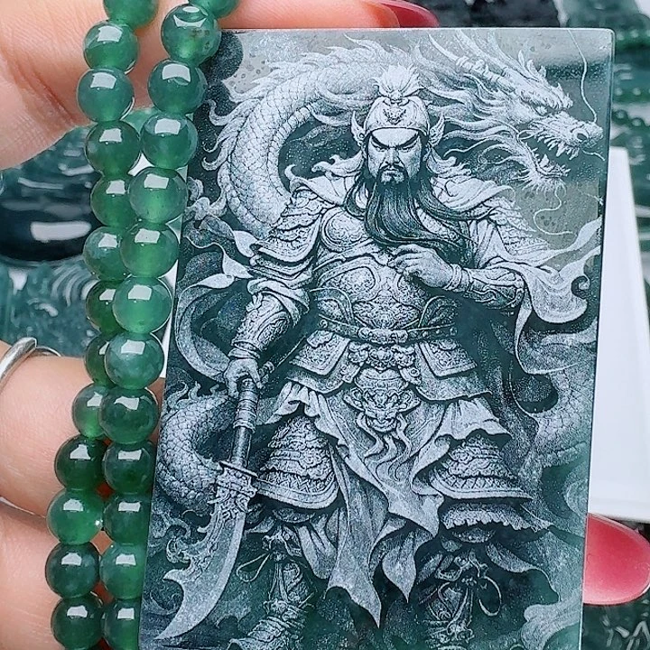颈饰未镶嵌翡翠多样性发其一