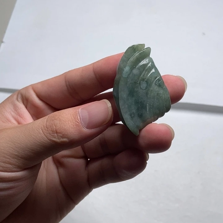 翡翠未镶嵌颈饰扇贝2