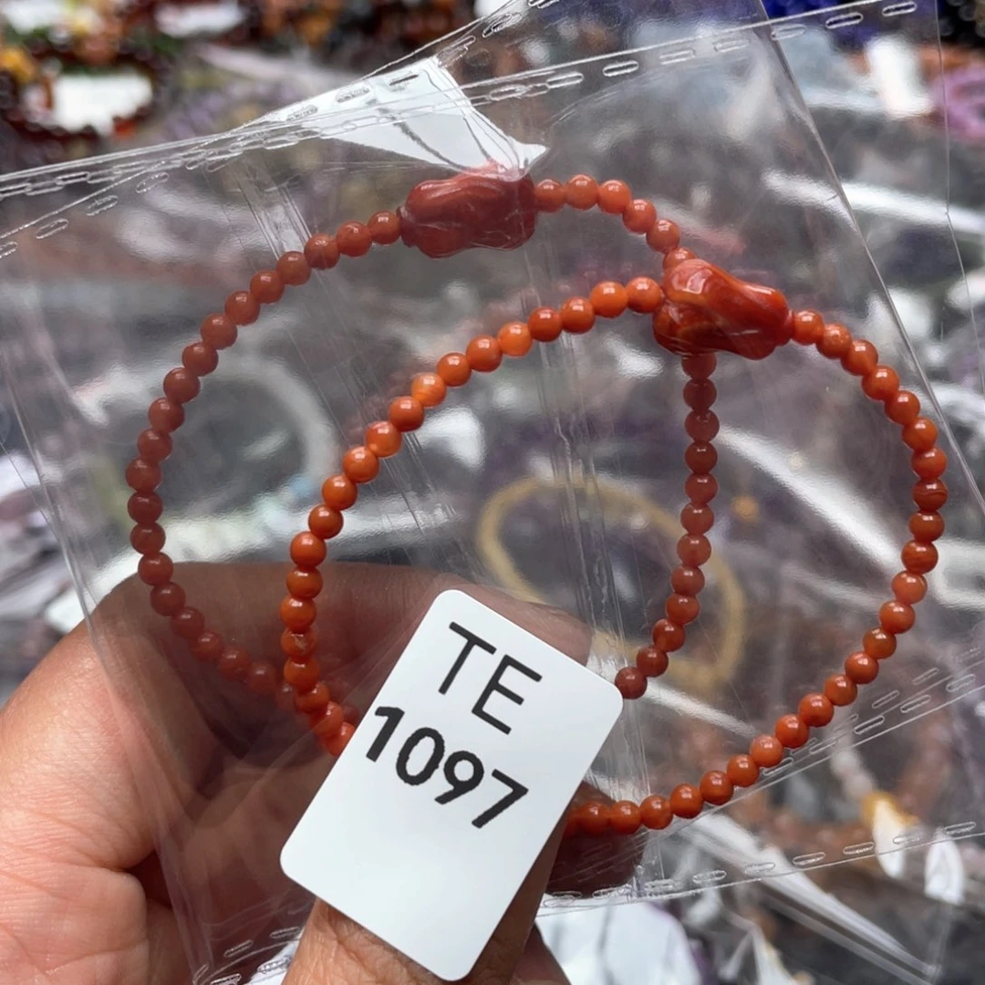 水晶多样性发一只未镶嵌