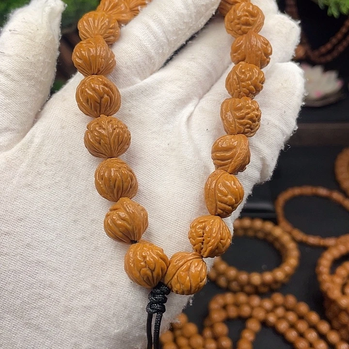 桃核吊坠秦岭龙纹桃核