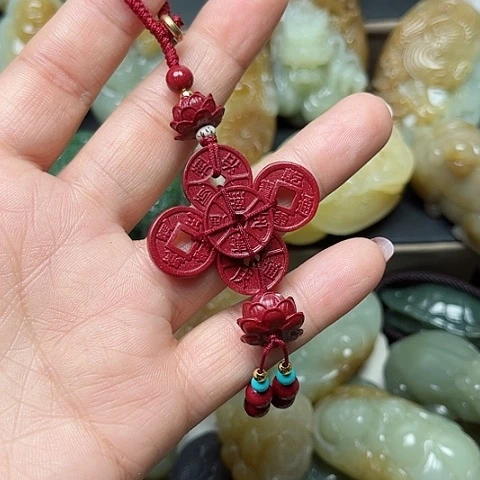 颈饰未镶嵌和田玉龍**神