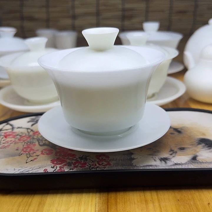 瓷素烧三才马蹄盖碗