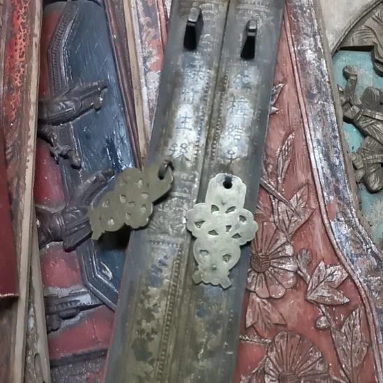 乜***柱香榧木老木雕花版一对