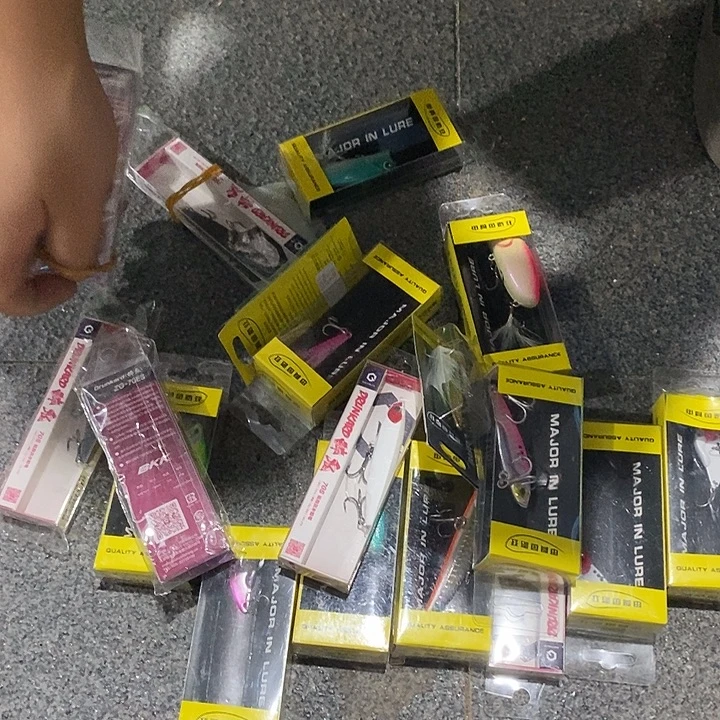 路亚小硬饵 6个 随机发 一单