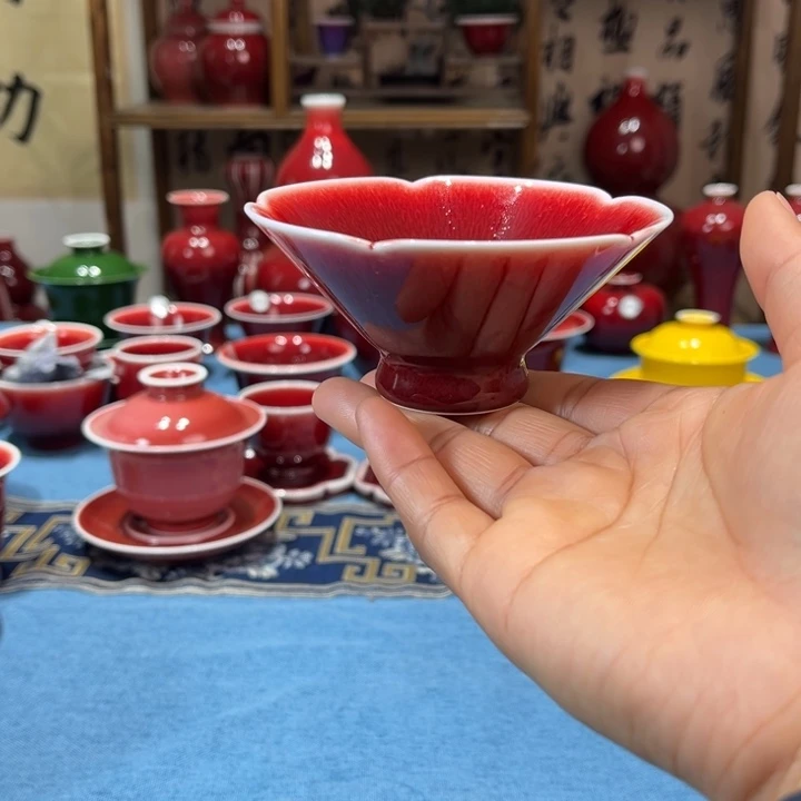 景德镇陶瓷花口斗笠杯