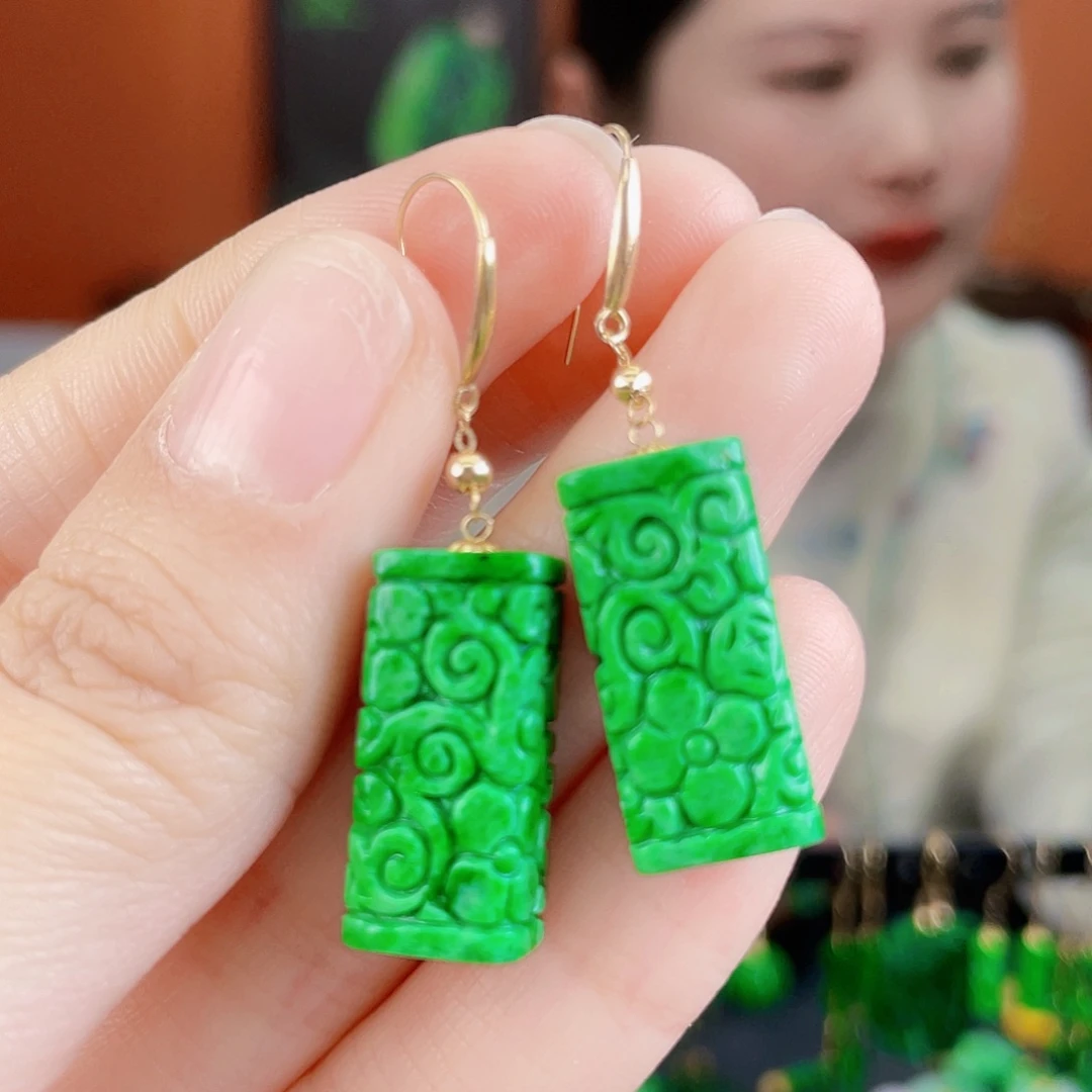 翡翠18K金镶嵌耳饰