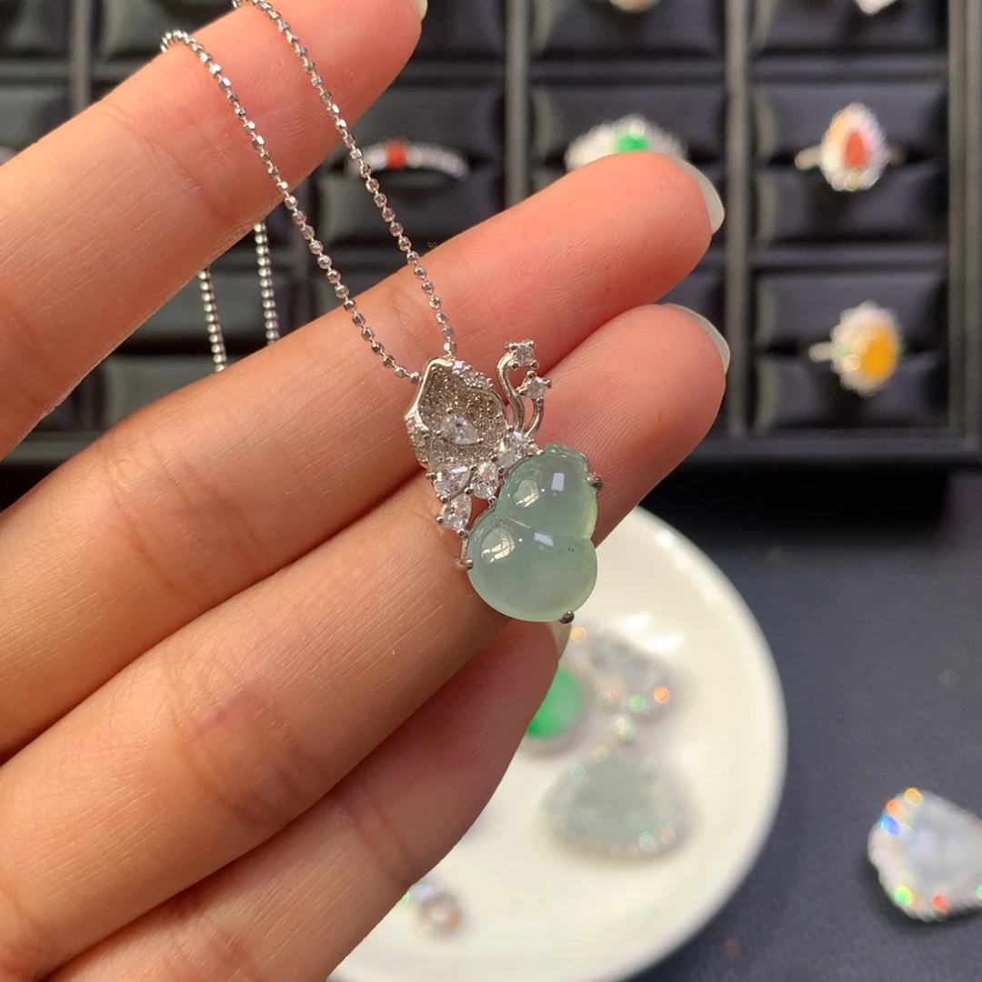 翡翠银S925镶嵌颈饰