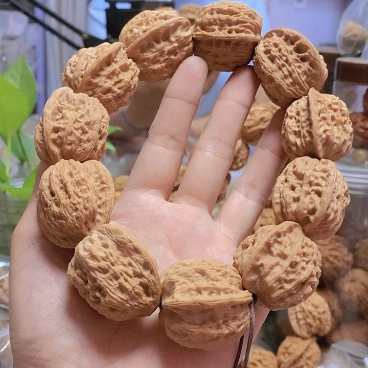【闪购商品】核桃把件34崔凯手持