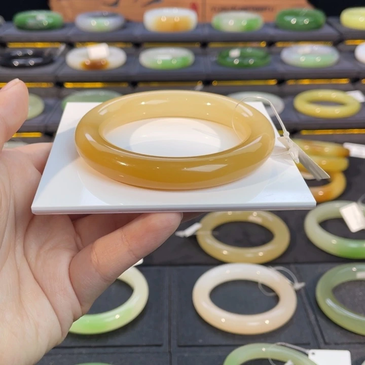 和田玉未镶嵌手镯糖白手镯59