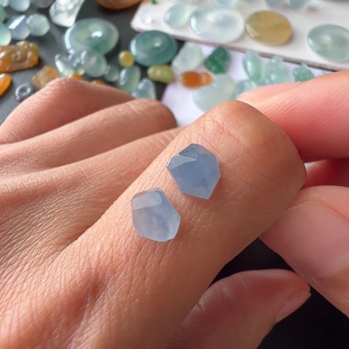 定制翡翠未镶嵌蓝莓紫