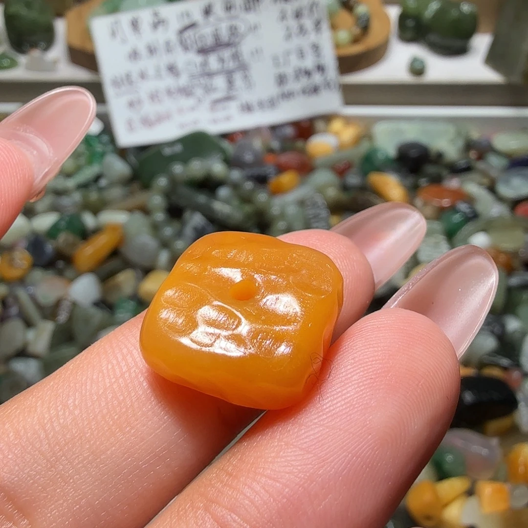 和田玉未镶嵌珠宝奇石