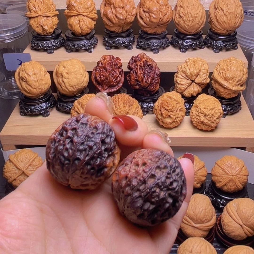 文玩核桃吊坠用****368w七彩元宝