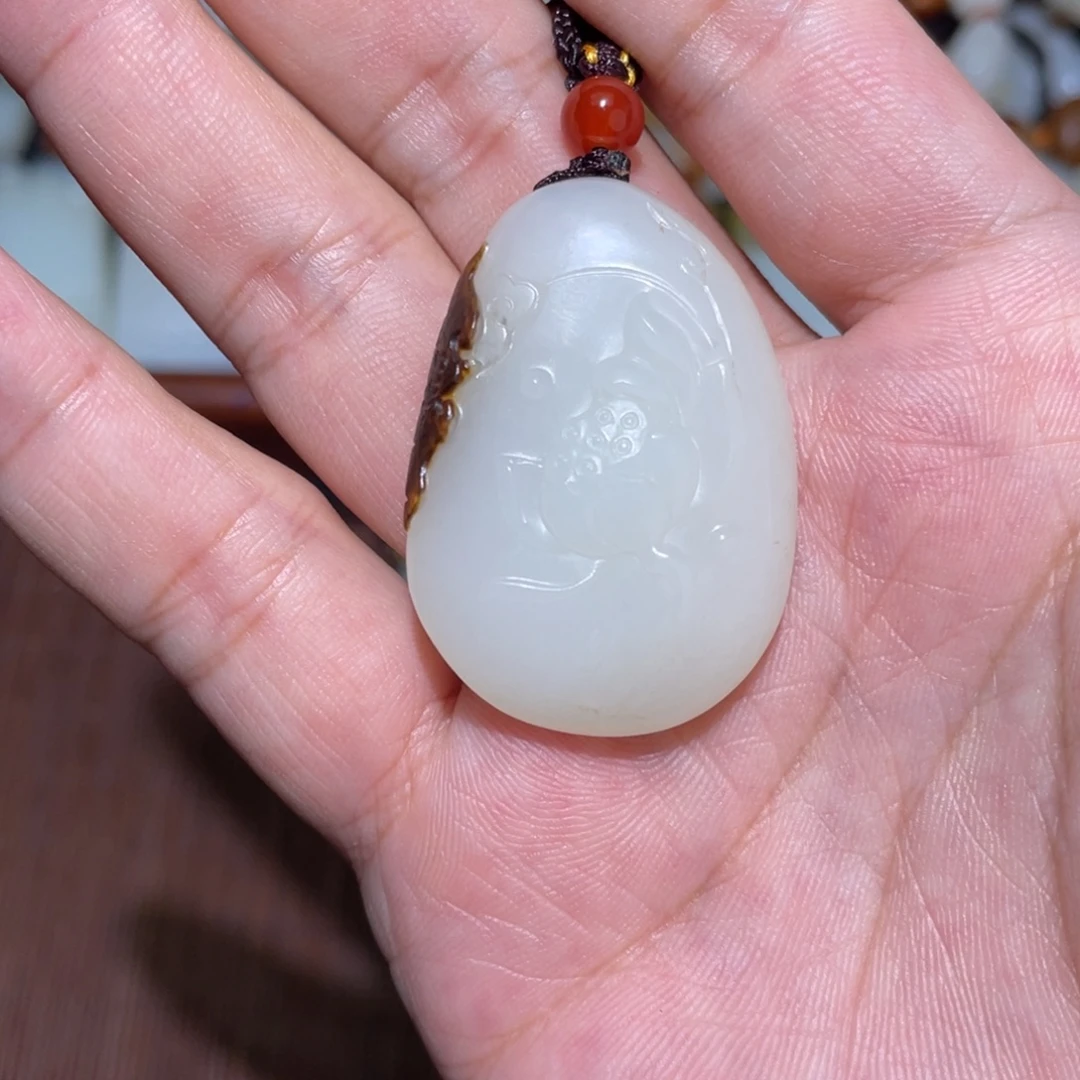 颈饰未镶嵌和田玉