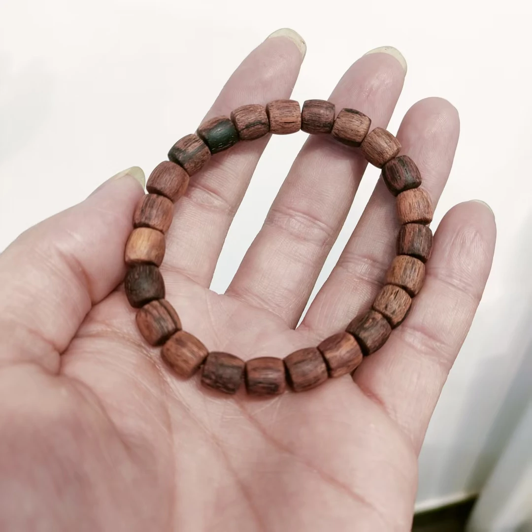 缅甸降真香卡0.8桶珠手串 XT955