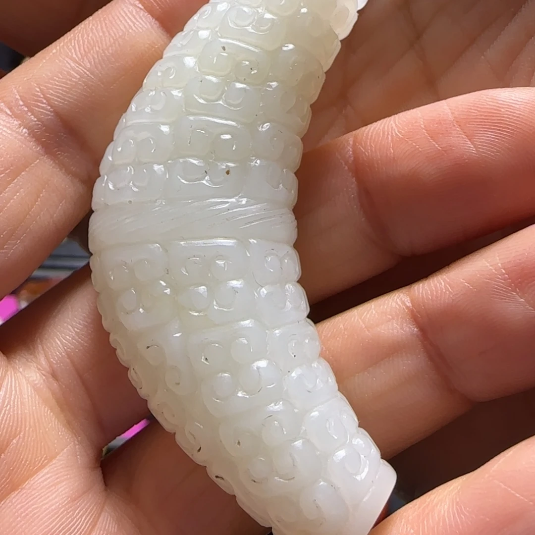 和田玉颈饰未镶嵌唐**兄