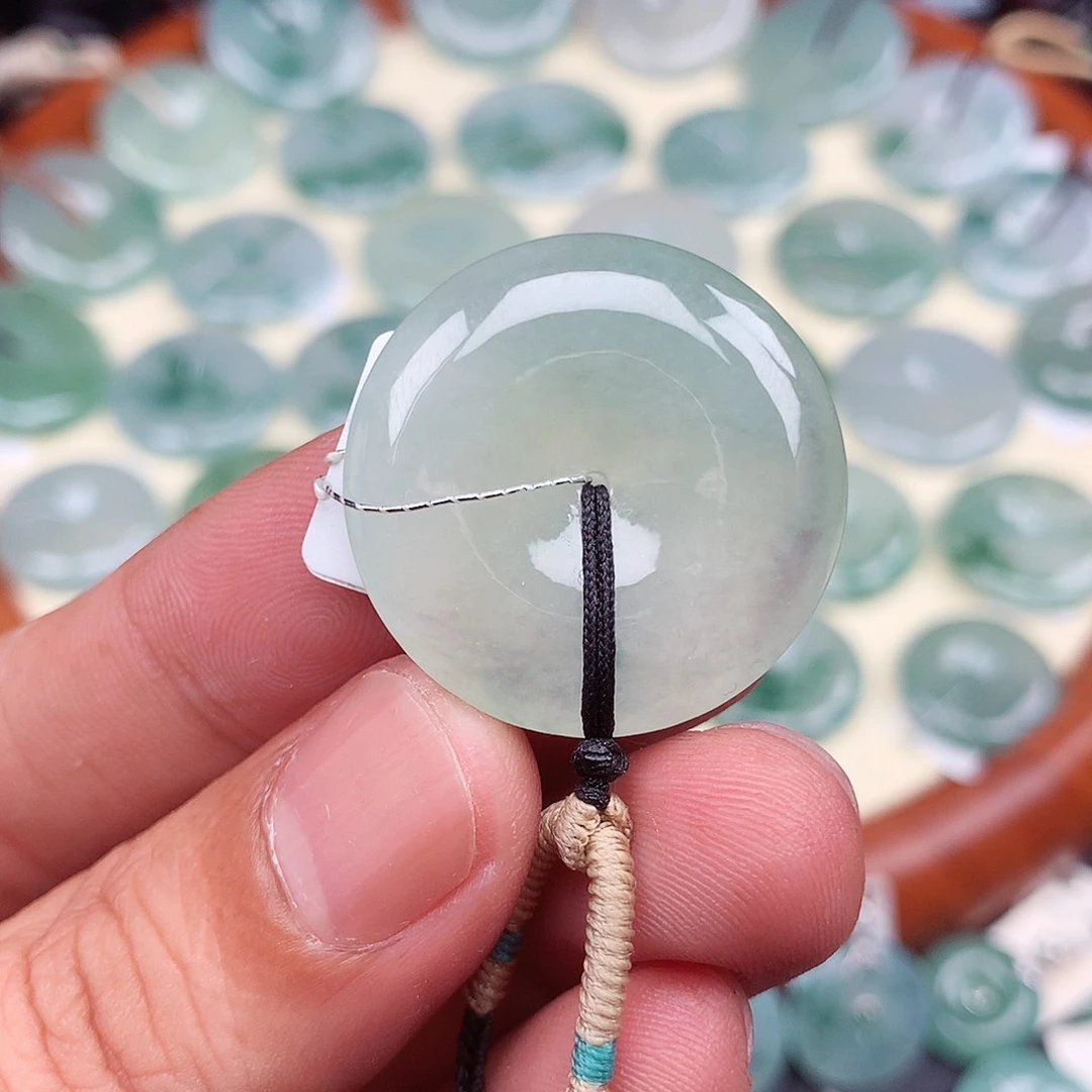 翡翠未镶嵌颈饰28.4-5.8mm