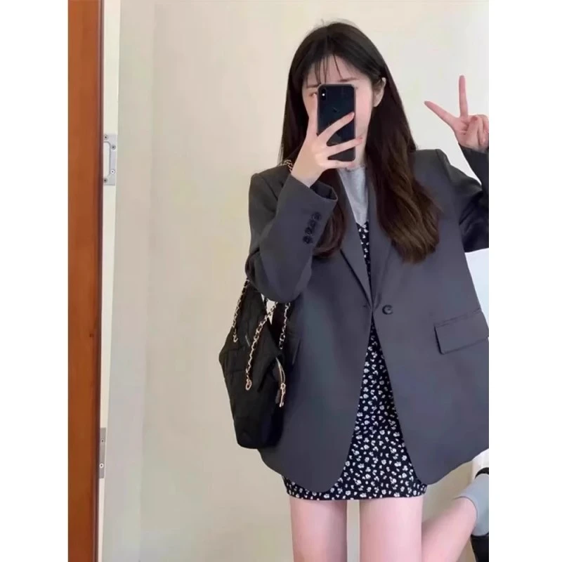 灰色西装外套女2025春秋季新款韩版宽松时尚小个子高级流行小西服