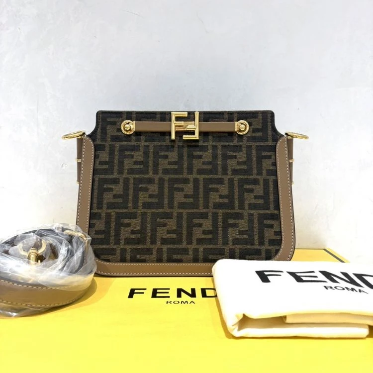 95新/芬迪/C5433426866/[251223CZ02]