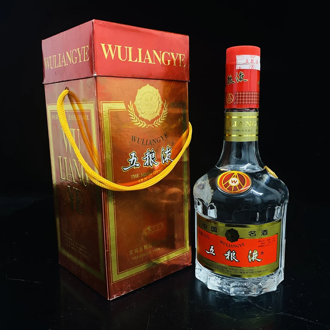 天地盖五粮液 2002年 52度 500ml y98851