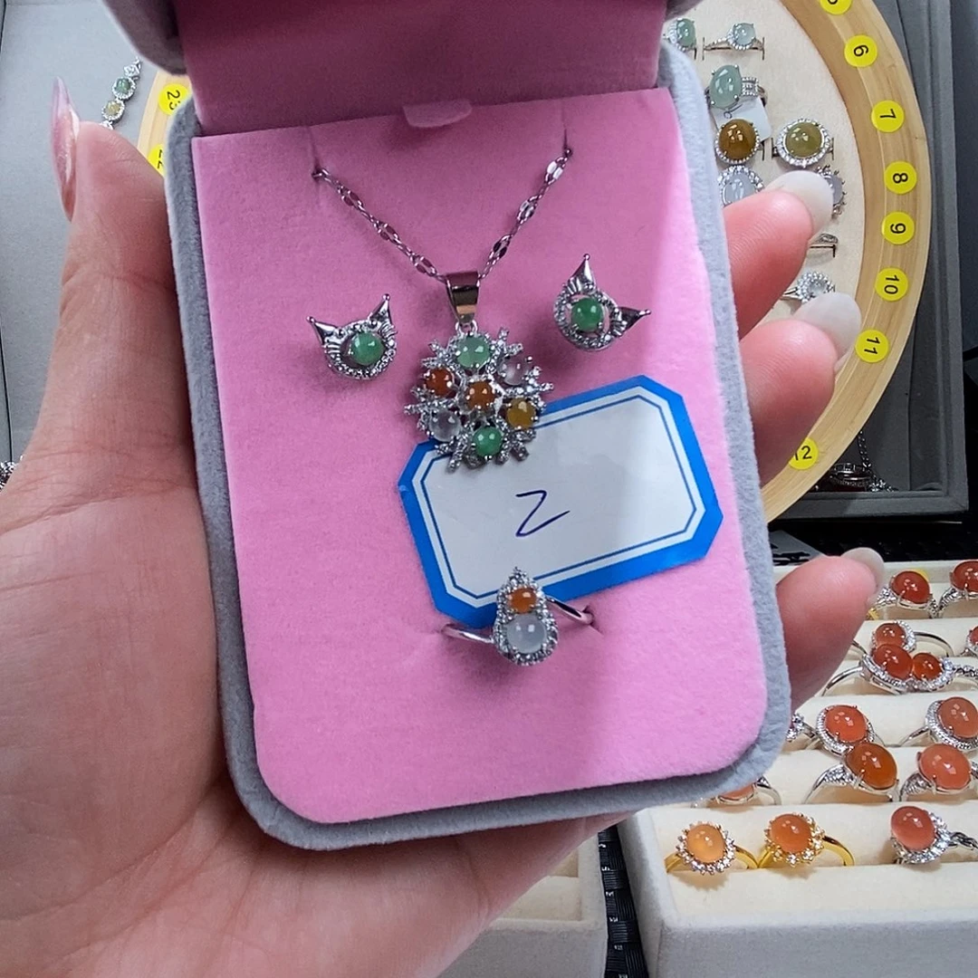 翡翠未镶嵌戒指缅甸