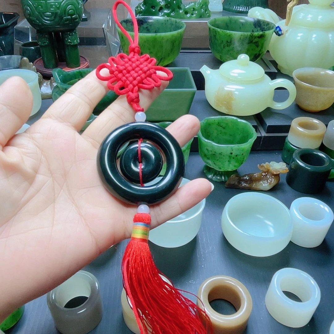 和田玉未镶嵌挂件