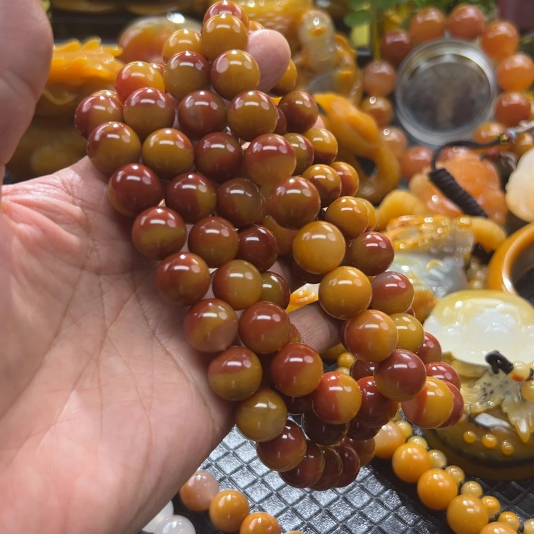 石英质玉未镶嵌颈饰