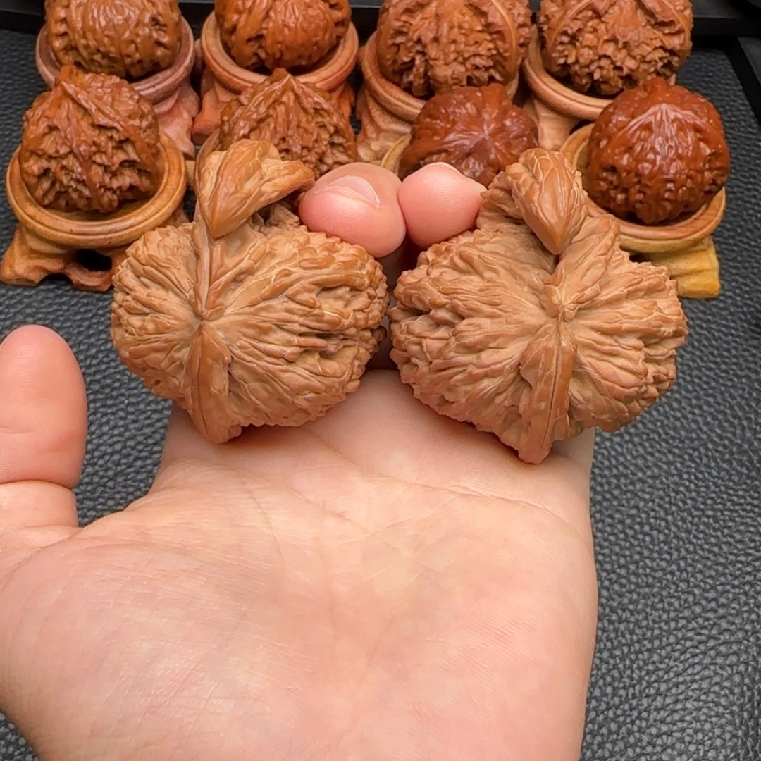 把件文玩核桃白狮子犀牛 47尺寸
