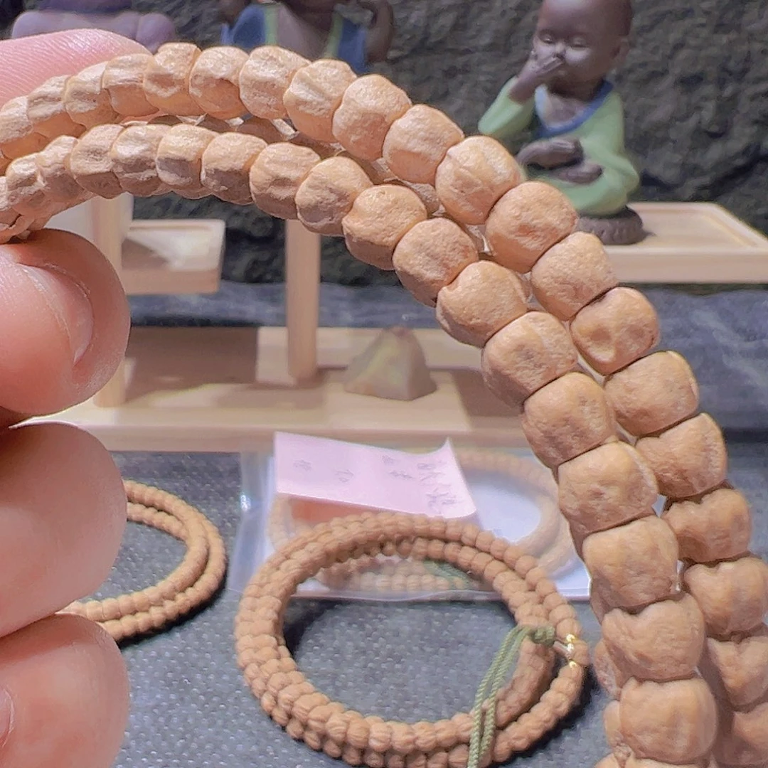 柏香籽/百香籽吊坠天***?