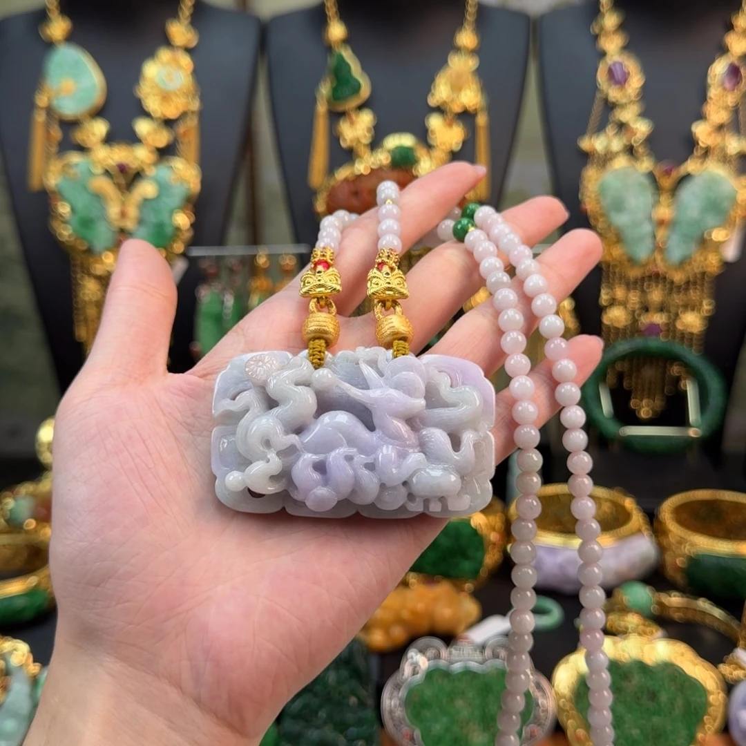 翡翠未镶嵌颈饰炸价套装