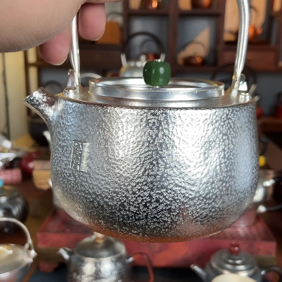 明***杨纯手工制作一铜壶制作