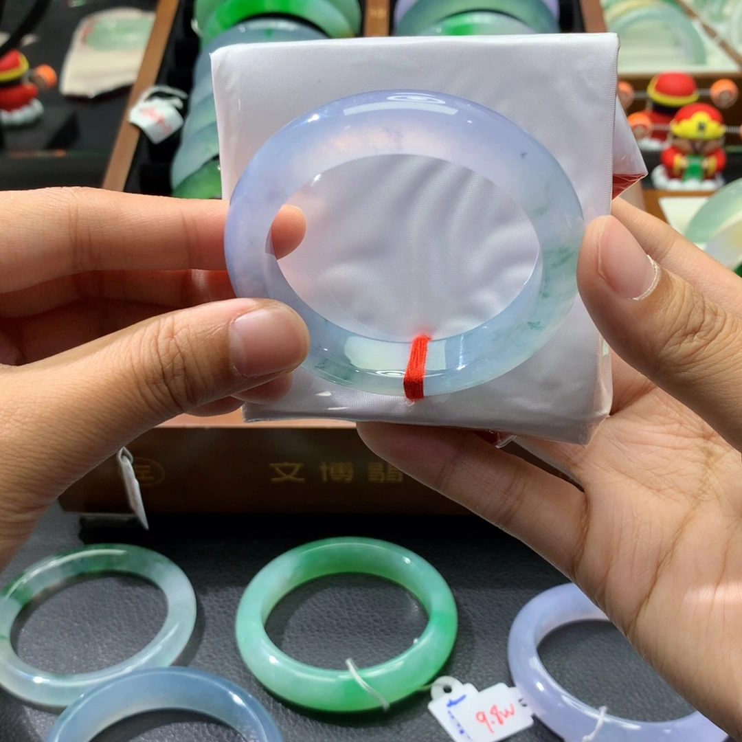 翡翠未镶嵌手镯正圈