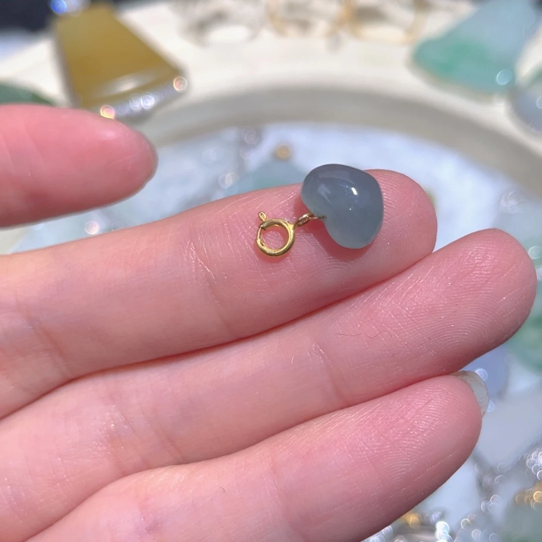 翡翠颈饰18K金镶嵌翡翠