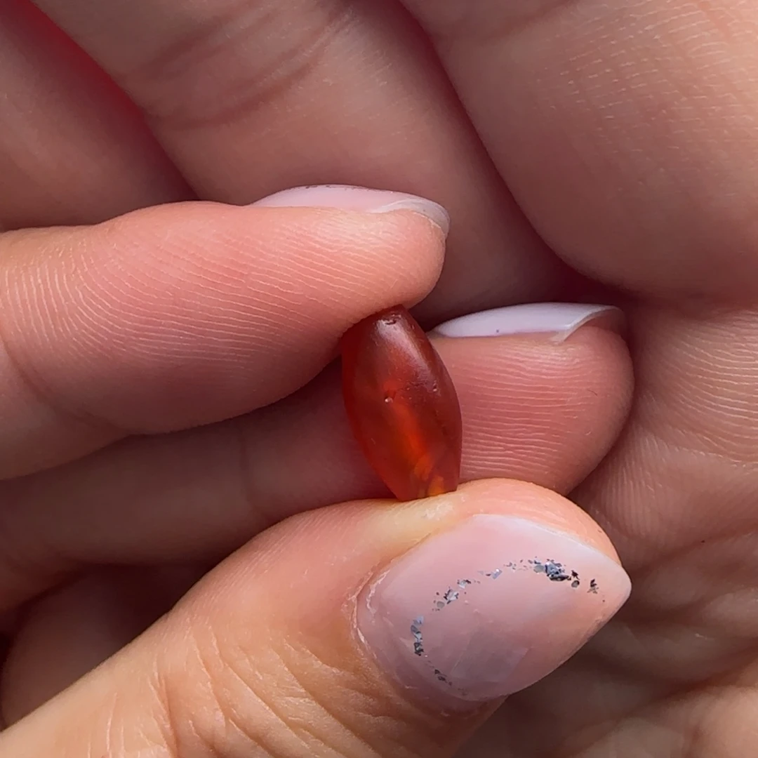 夏***风玛瑙/玉髓合金珠宝奇石