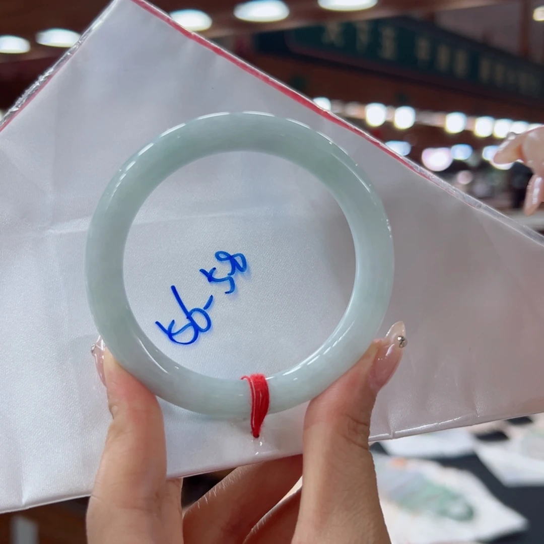 翡翠手镯未镶嵌24