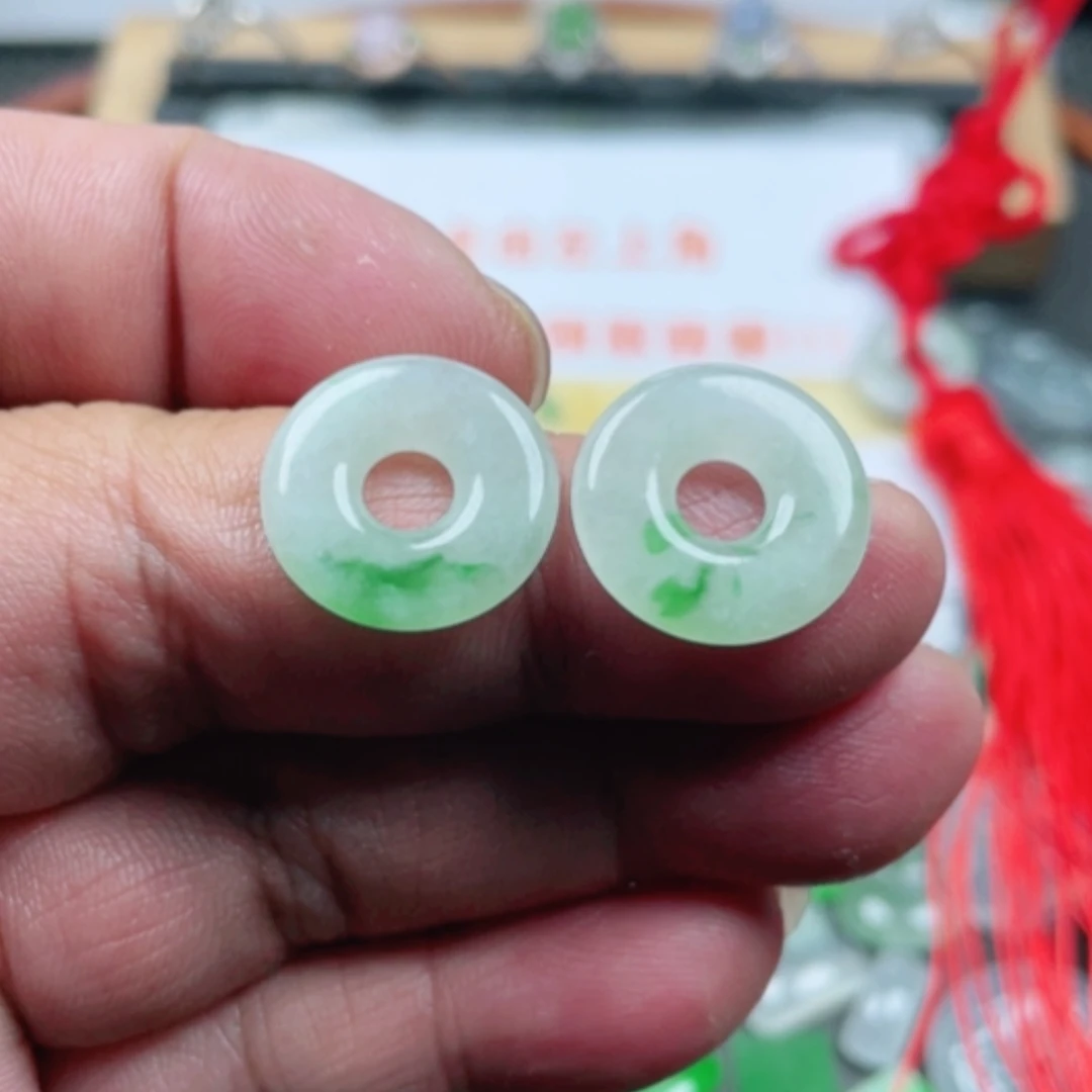 【闪购商品】翡翠颈饰未镶嵌翡翠