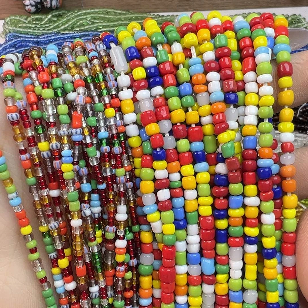 琉璃非金属小米珠多宝色一条2.5