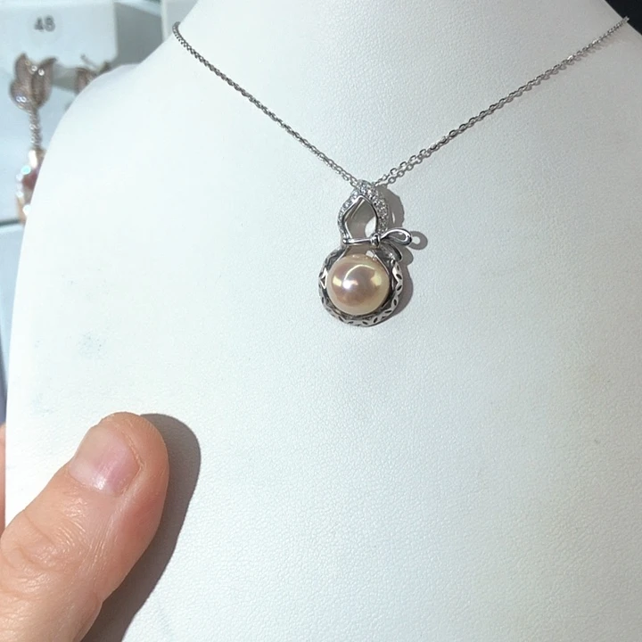 银S925镶嵌淡水珍珠项链猫**祟