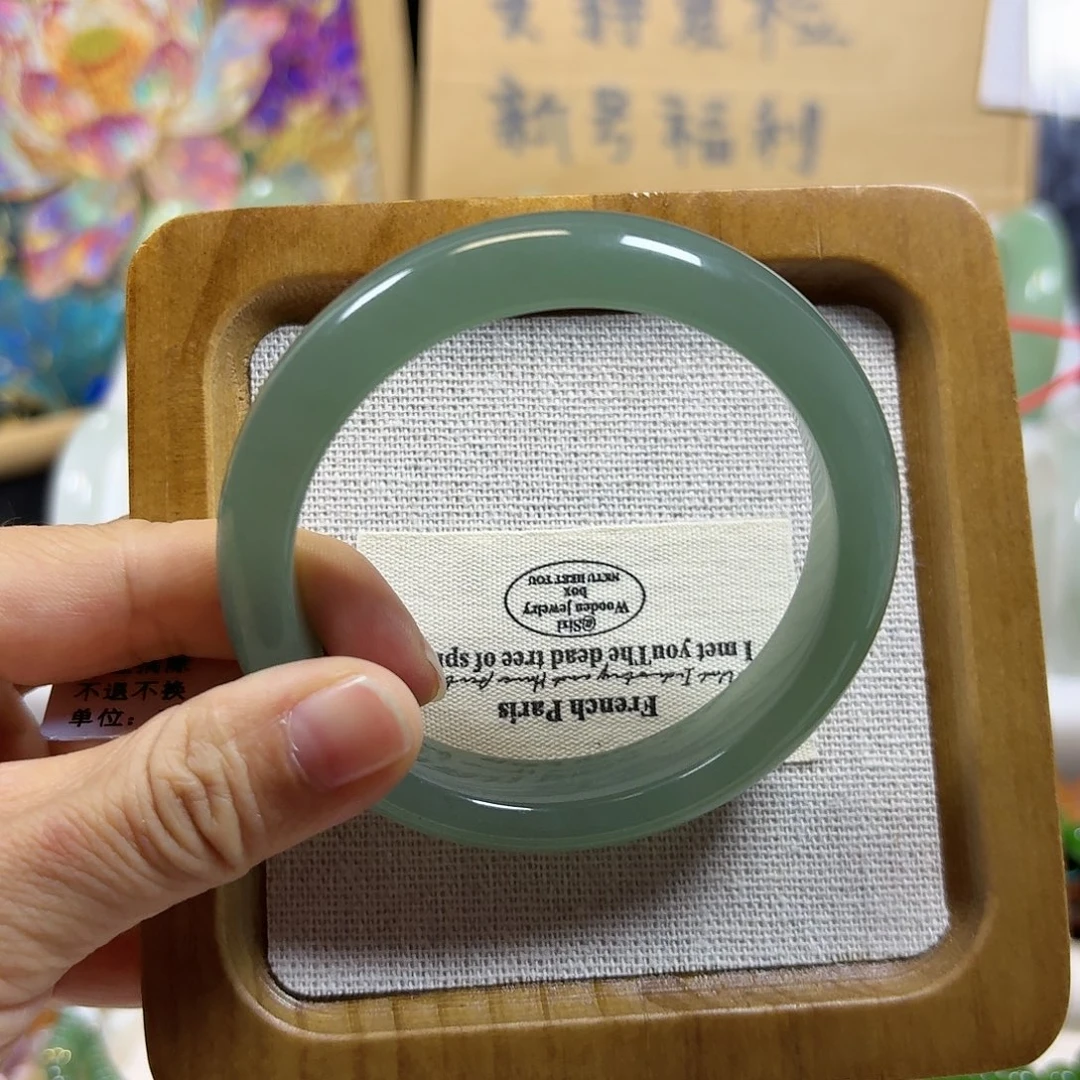糖***糖石英质玉未镶嵌手镯