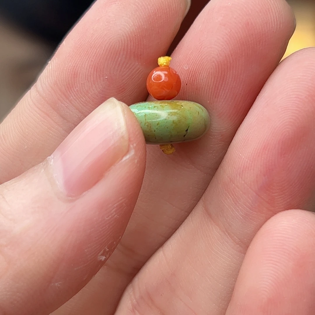南红玛瑙未镶嵌珠宝奇石